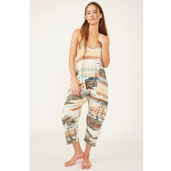 Free People Movement Pants - Free People Movement Hot Shot Onesie Tropical Palm Print Jumpsuit -M